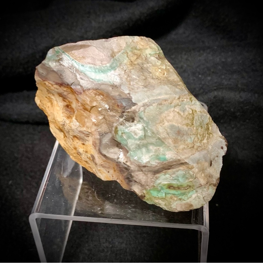 💗Green Banded Chalcedony in Matrix w/ Druzy – 10.7 oz
